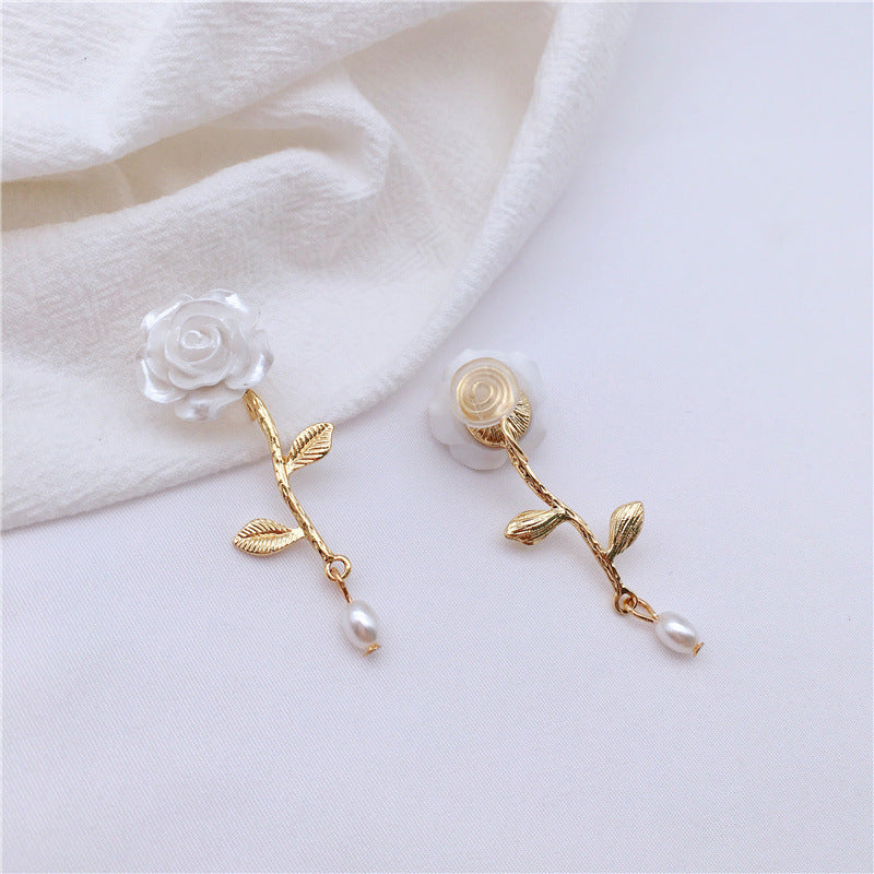 Women's Korean-style Flower Metal Alloy Earrings