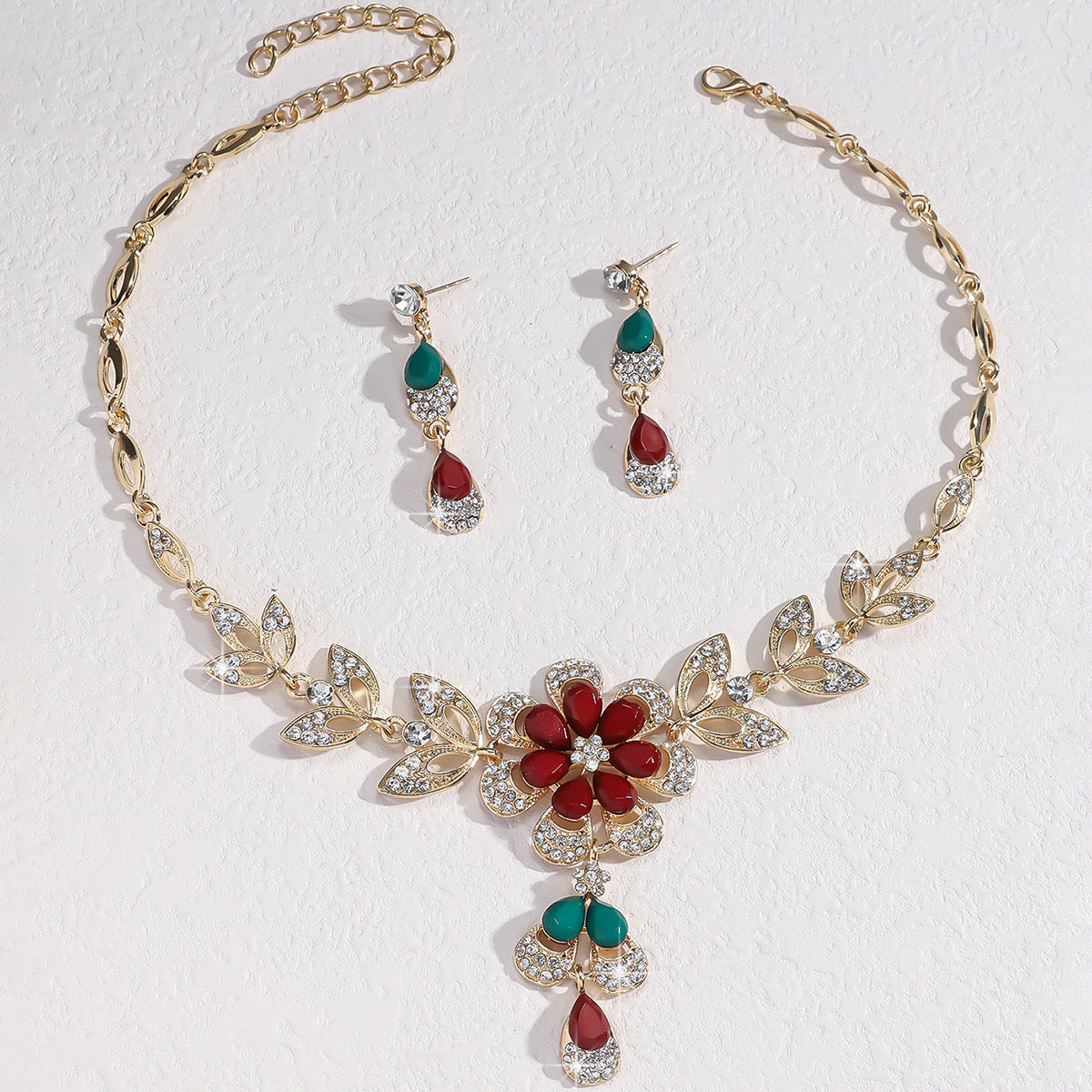 Affordable Luxury Fashion Water Drop Flower Necklace